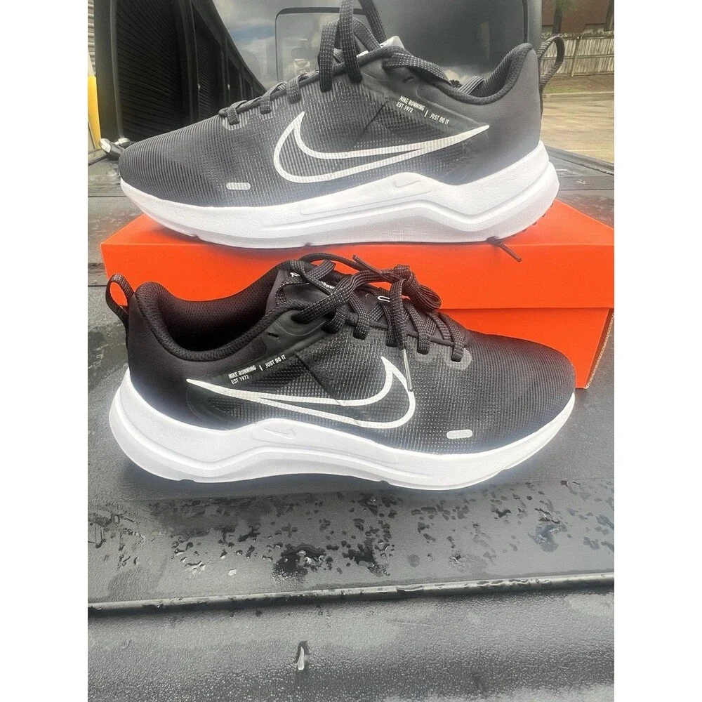 Nike Downshifter 12 Black White Lace Up Running Shoes DD9294-001 Womens Size 8